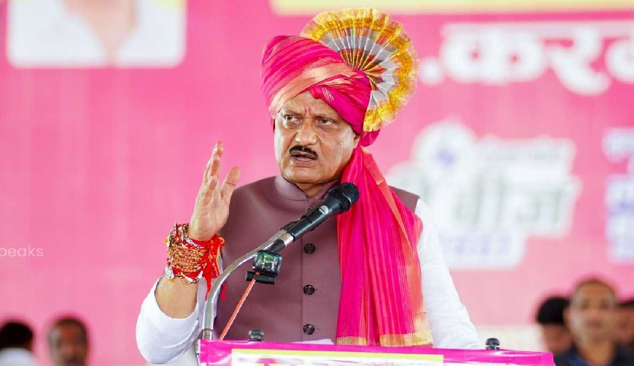 अजित पवारांनी सहाव्यांदा घेतली उपमुख्यमंत्री पदाची शपथ.